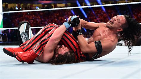 AJ Styles vs. Shinsuke Nakamura - WWE Championship Match: photos | WWE