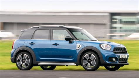 New MINI Countryman Cooper S plug-in hybrid 2022 review | Auto Express