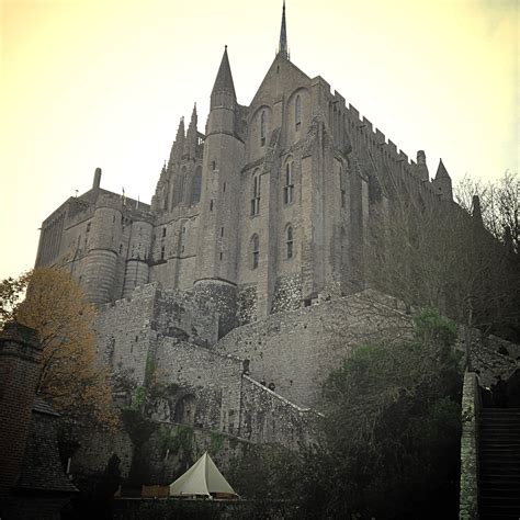 The Do’s, Don’ts, and Maybes of Mont Saint Michel - Habits of a Travelling Archaeologist