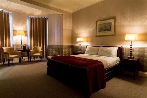 THE CLARENDON - Updated 2024 Prices & Hotel Reviews (London, England)