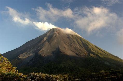 List of Central America Volcanoes by Country