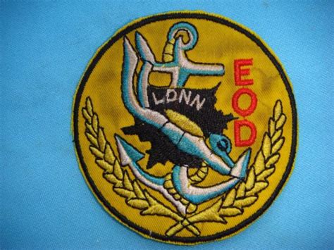 VIETNAM WAR PATCH, Us Navy Explosive Ordnance Disposal Eod & Arvn Llnn $10.98 - PicClick