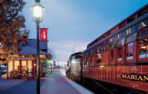 The Scenic Train Ride In Pennsylvania That Runs Year-Round