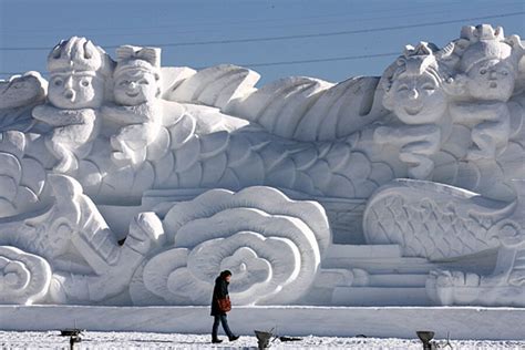 Ice and snow sculptures - CSMonitor.com