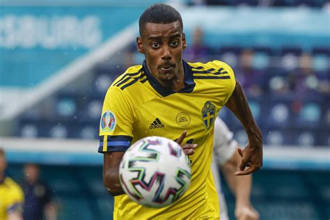 Isak carries Sweden to 1-0 win over Slovakia at Euro 2020 | Daily Sabah