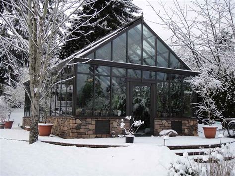 Four Types of Small Winter Greenhouse Sustainable Planting