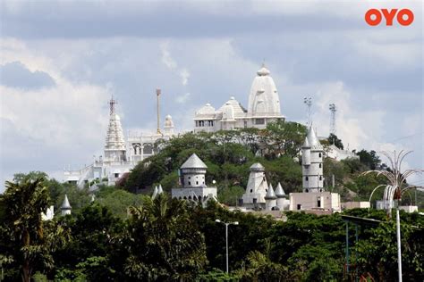 Famous Attractions in Hyderabad - OYO Hotels: Travel Blog