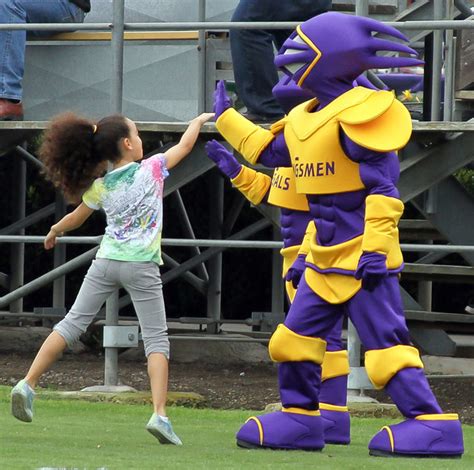 CLU Football Hosts Sagehens for Homecoming Game | California Lutheran ...