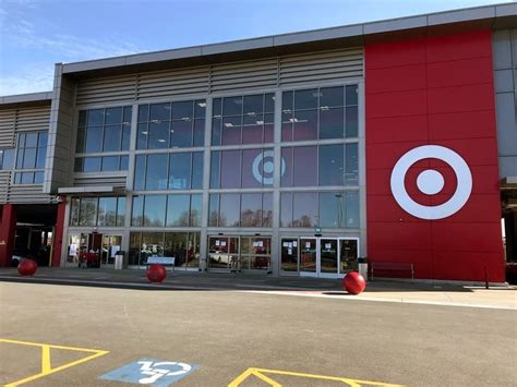 Illinois Target Stores Raising Minimum Wage For All Employees | Across ...