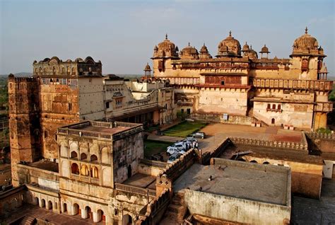 Orchha Fort, Orchha - Timings, History, Best Time to Visit