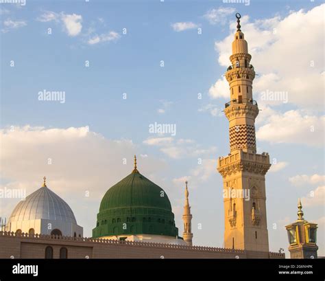 Medina, Masjid Nabawi or Prophet Mosque. The famous Green Dome. Madinah ...