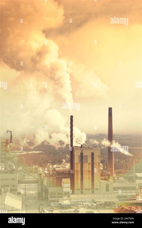 Air pollution in an industrial plant Stock Photo - Alamy