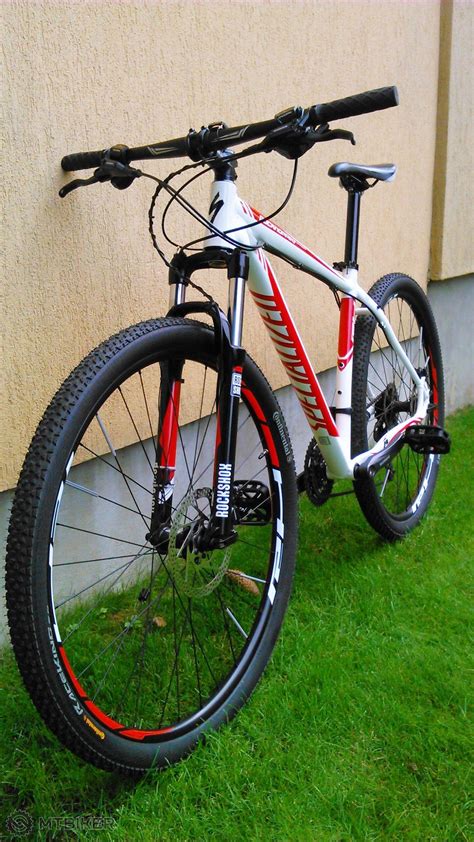 Specialized Rockhopper Expert Disc 29er photo || SINGLETRACKS.COM