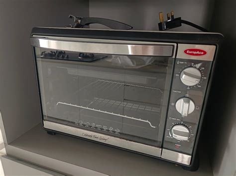 Electric oven, TV & Home Appliances, Kitchen Appliances, Ovens & Toasters on Carousell