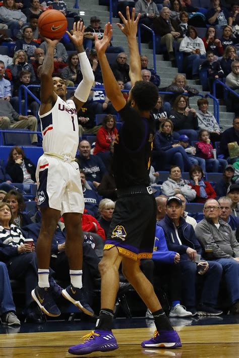 Photo Gallery: ECU Pirates @ UConn Men’s Basketball - 2/3/19 - The UConn Blog