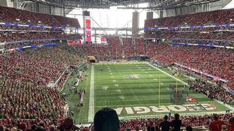 WATCH: Georgia Bulldogs Fans "Light Up" Mercedes-Benz Stadium | Dawg Post