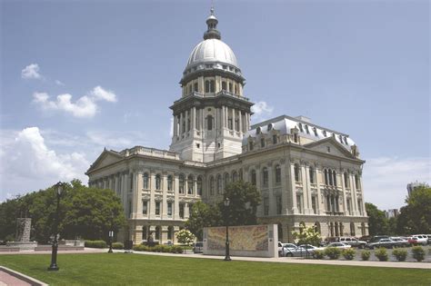 Funding and mandates increased for Illinois public schools - Chronicle ...