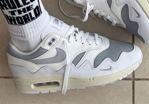 Patta Nike Air Max 1 "Waves" White Grey | SneakerNews.com