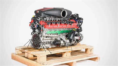 √Brand-new Ferrari FXX V12 engine is heading to auction - Drive 52