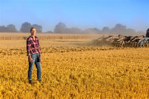 Defining the culture for a successful female in agriculture - Country Guide