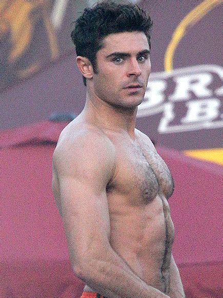 Zac Efron Shirtless on the Set of Neighbors 2: Sorority Rising : People.com