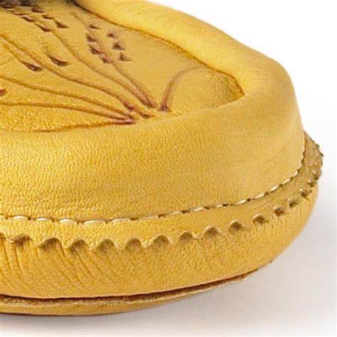 Deerskin Moccasin | Manitobah Mukluks