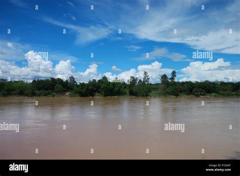 View of Pahang River, Jerantut, Pahang Darul Makmur Stock Photo - Alamy