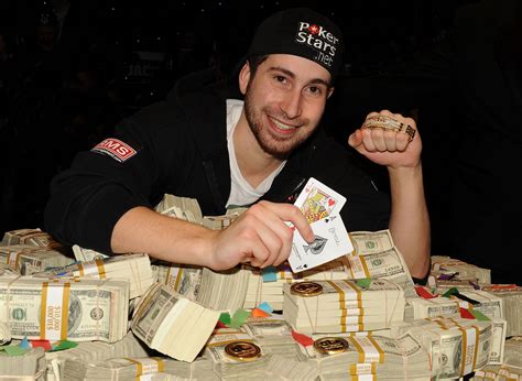 File:Jonathan Duhamel 2010 WSOP World Poker Champion.jpg - Wikimedia ...