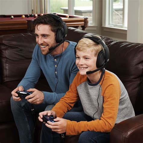 The Sennheiser Gaming Headset - Hammacher Schlemmer