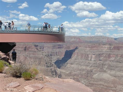 Sky Walk: Experience the Thrill of Hanging 4000ft over the Grand Canyon