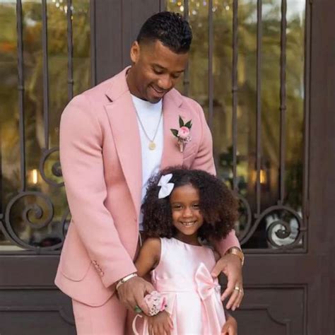 Russell Wilson takes daughter Sienna to 1st father-daughter dance ...