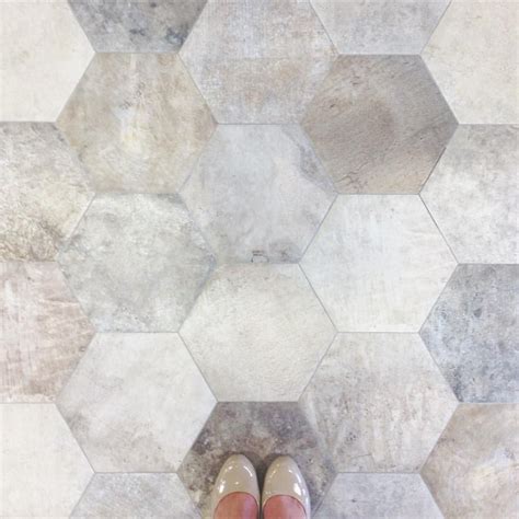 Hexagon Sheet Vinyl Flooring – A Comprehensive Guide - Flooring Designs