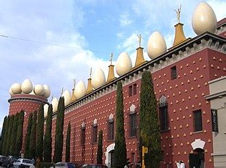 Salvador Dalí - Wikipedia