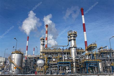 Oil refinery plant Stock Photo by ©cobalt88 1984135