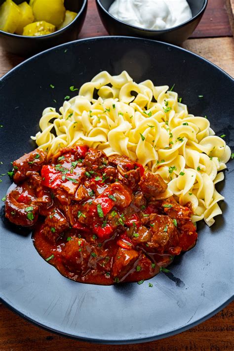 Hungarian Braised Beef (Pörkölt) - Closet Cooking