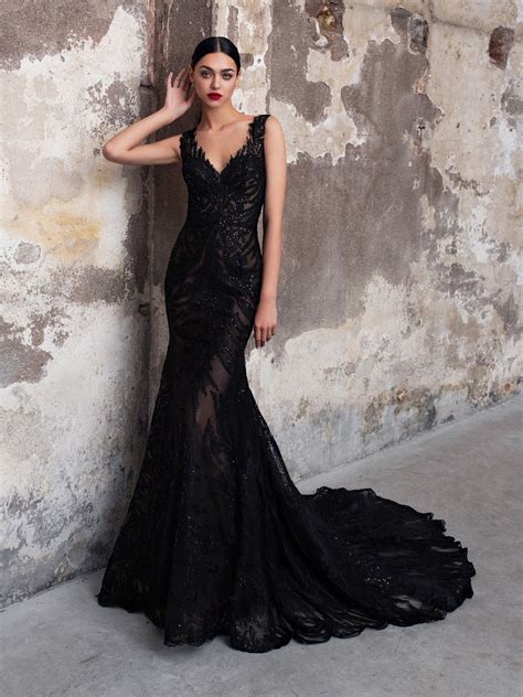 Black wedding dresses 2020: Glamorous Black Wedding Dresses for Every ...