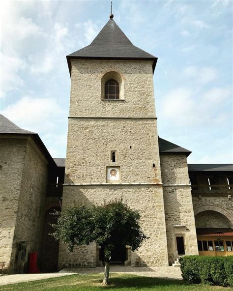 15 Most Beautiful Monasteries In Romania You Must Visit - Framey