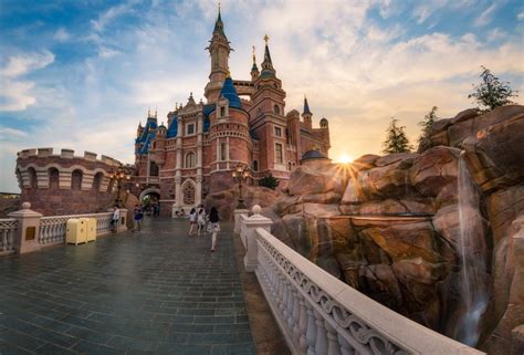 Hong Kong v. Shanghai Disneyland - Disney Tourist Blog