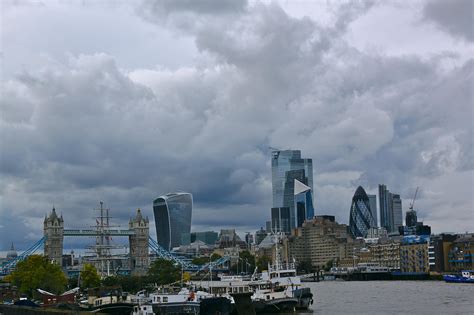 London from the Thames Path [OC] : r/CityPorn