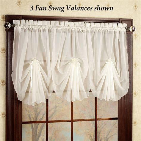 curtains and valances - Interior Design Renovation Ideas â€” RenoGuide ...