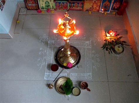 HOW TO DO THIRUVILAKKU POOJA IN TAMIL - FRIDAY LAKSHMI POOJA