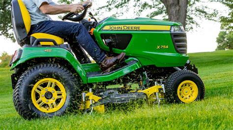 X700 Signature Series Tractors | Lawn Tractors | John Deere CA