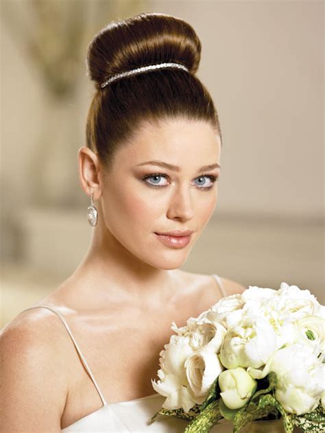 5 most desirable wedding hair updos - Wedding hairstyles