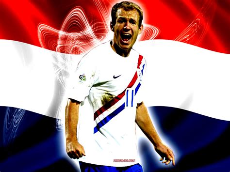 Arjen Robben Netherlands national football team wallpaper | 1000Goals.com: Football Betting ...