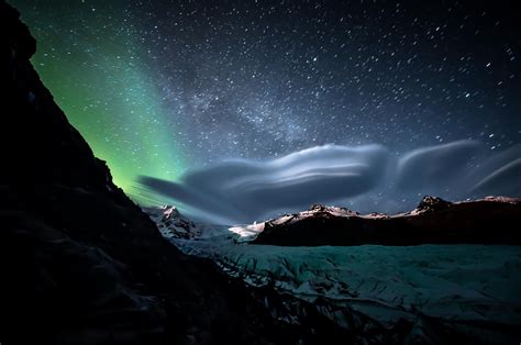 Northern Lights & Milky Way over Iceland. | Northern lights, Skaftafell ...