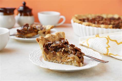 Apple Pumpkin Pecan Pie - Jonathan Melendez