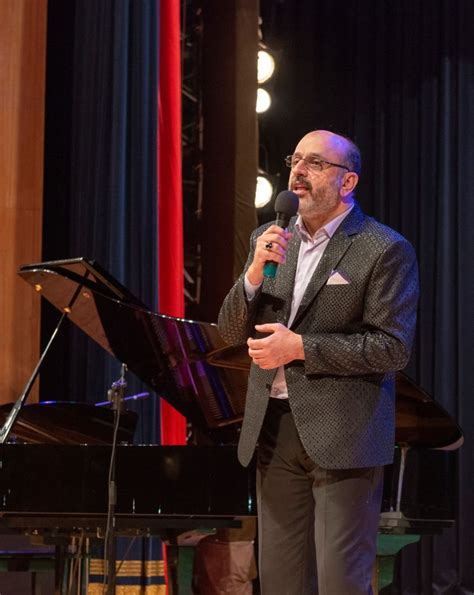 Azerbaijan singer puts off scheduled concert due to quake in Turkiye