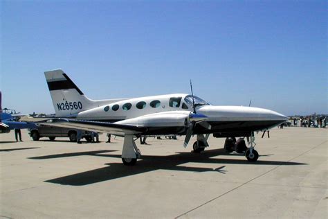 Cessna 421C Golden Eagle, Twin-engine six or seven seat light transport ...