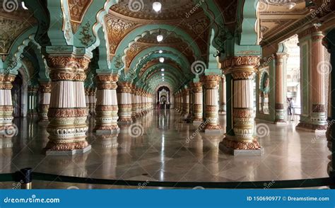 Inside the Mysore palace editorial photography. Image of tourism - 150690977