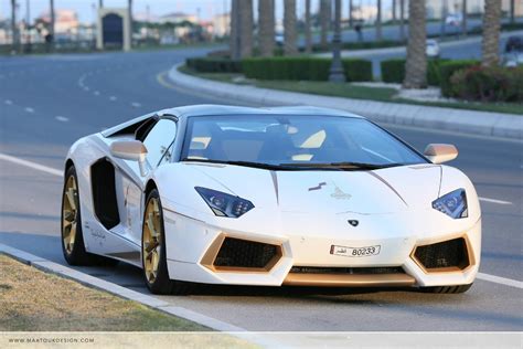 Meet the one-off gold plated Lamborghini Aventador Roadster Qatar ...